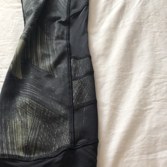 Lululemon black and army green leggings - Picture 3 of 9